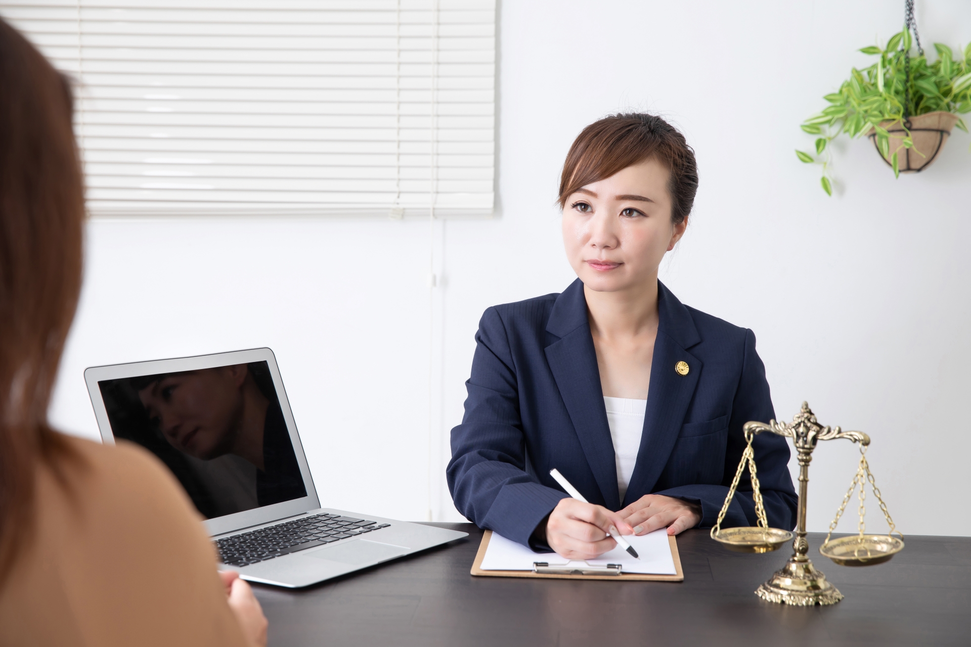 借金まみれになった場合の解決策